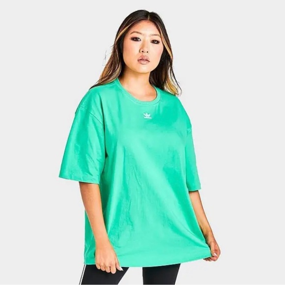 NWT Adidas Originals Oversized Logo Tee shirt Green - Picture 1 of 6